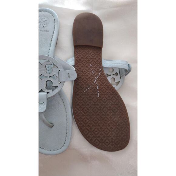 Tory Burch Sandals Womens Size 8.5 Light Blue Miller Leather Logo Thong 47051 - Picture 4 of 4